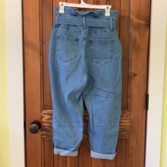 Target paper bag/mom jeans - Picture 3 of 6